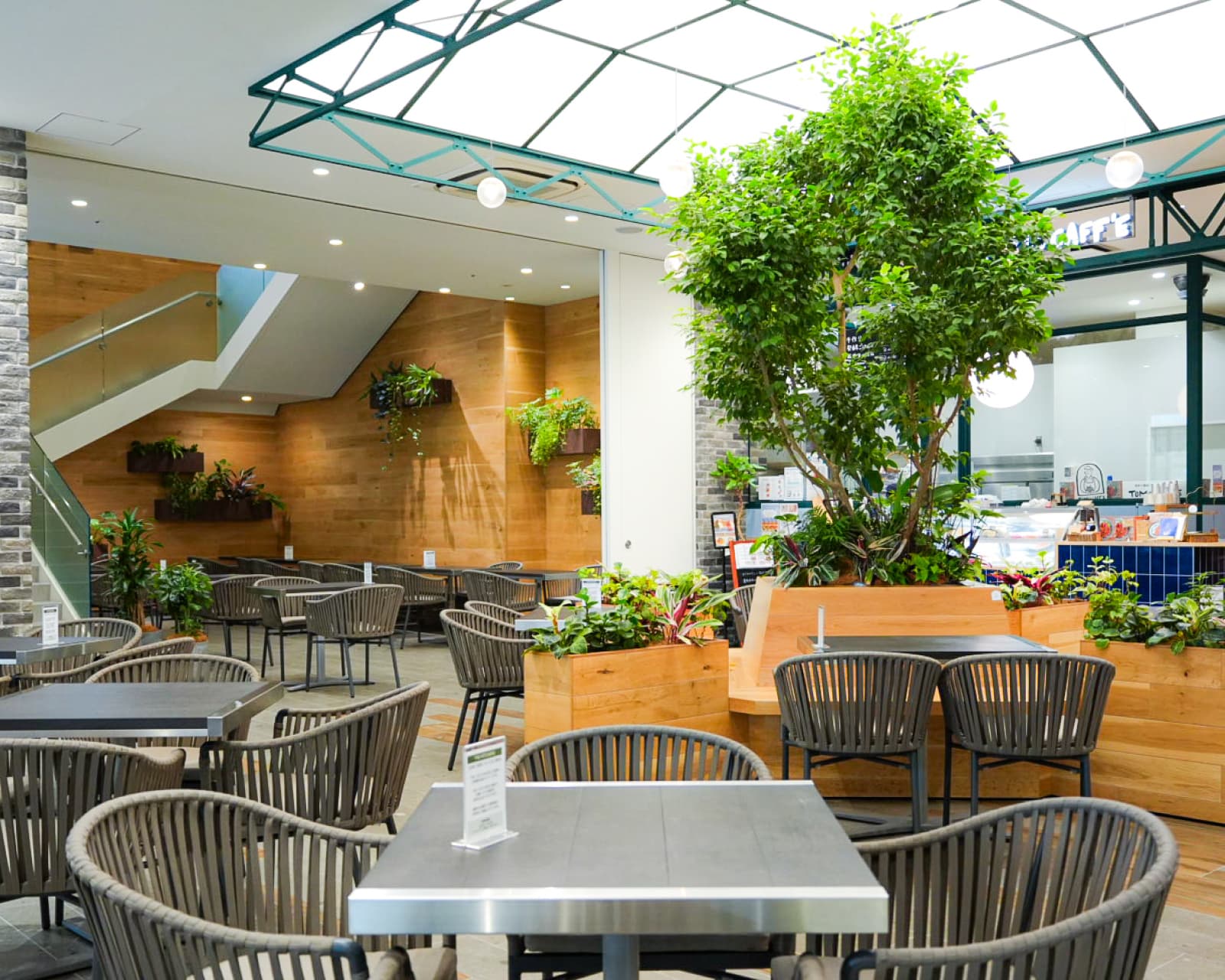 フードコートスタイル