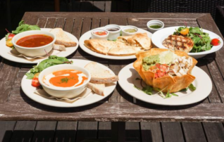<strong>FOODS</strong>
