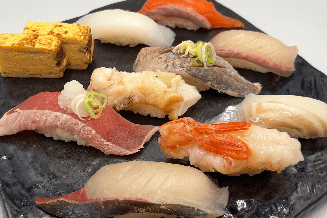 夏が旬の天然魚と人気ネタ大集合