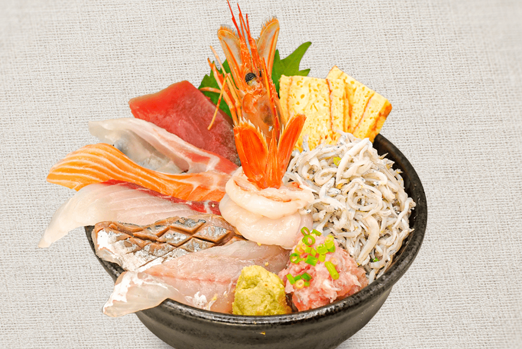 ランチ限定！自慢のネタを彩り豊かに盛り付けました