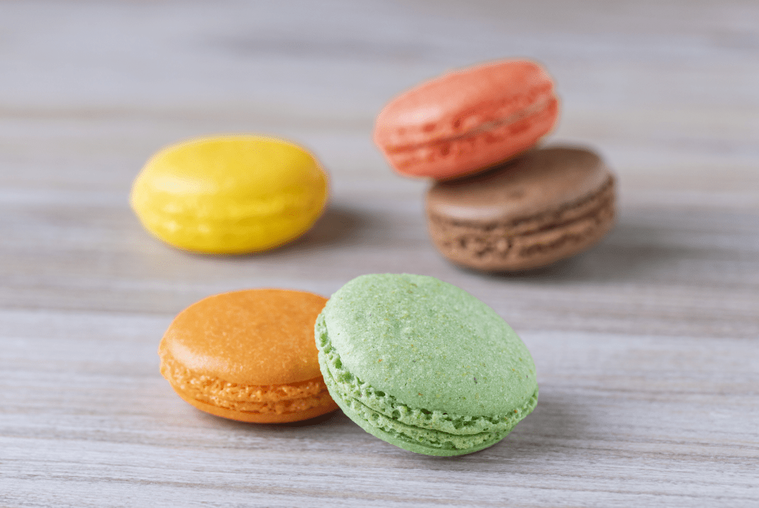 コロンと可愛い、カラフルマカロン